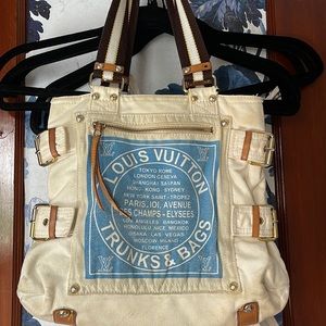 LOUIS VUITTON TRUNKS AND BAGS PURSE